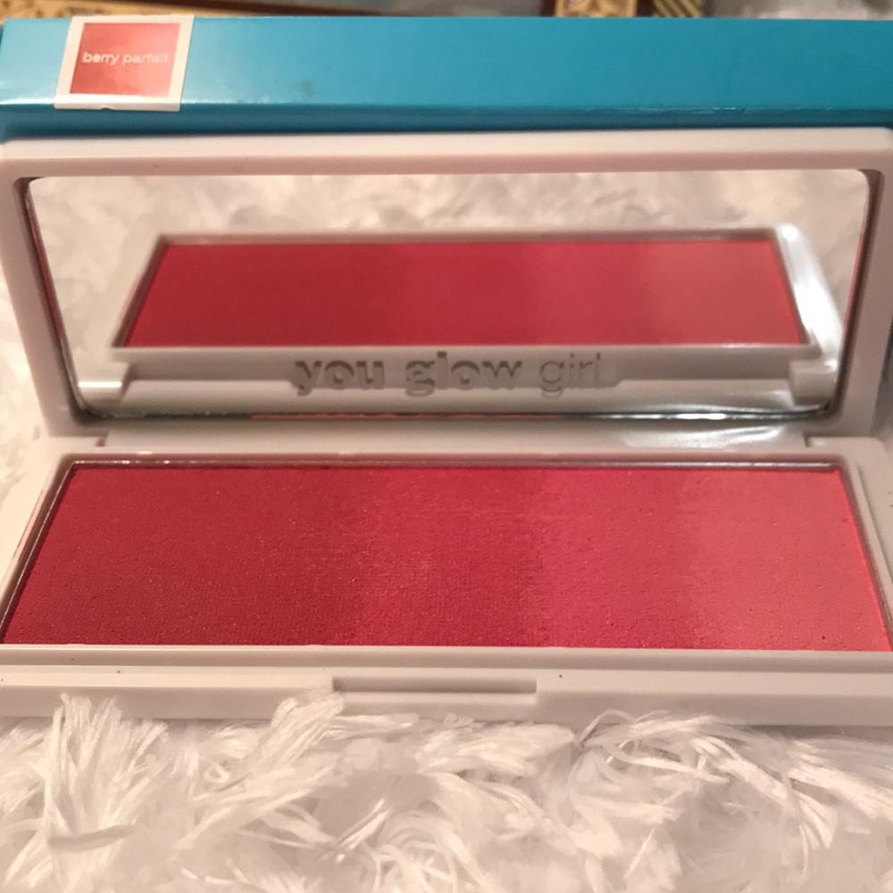Bliss Light the Glow Gradient Blush Berry Parfait - Picture 2 of 2